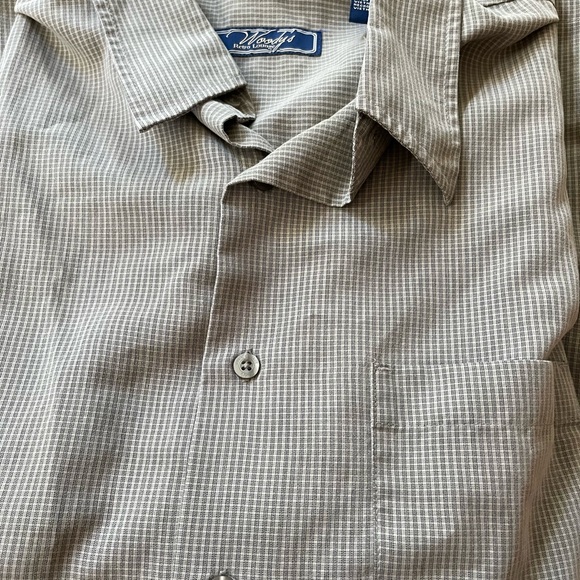 WOODY’S XL SHORT SLEEVE BUTTON DOWN - Picture 3 of 4